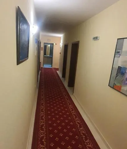 Diamond Ξενοδοχείο 3*